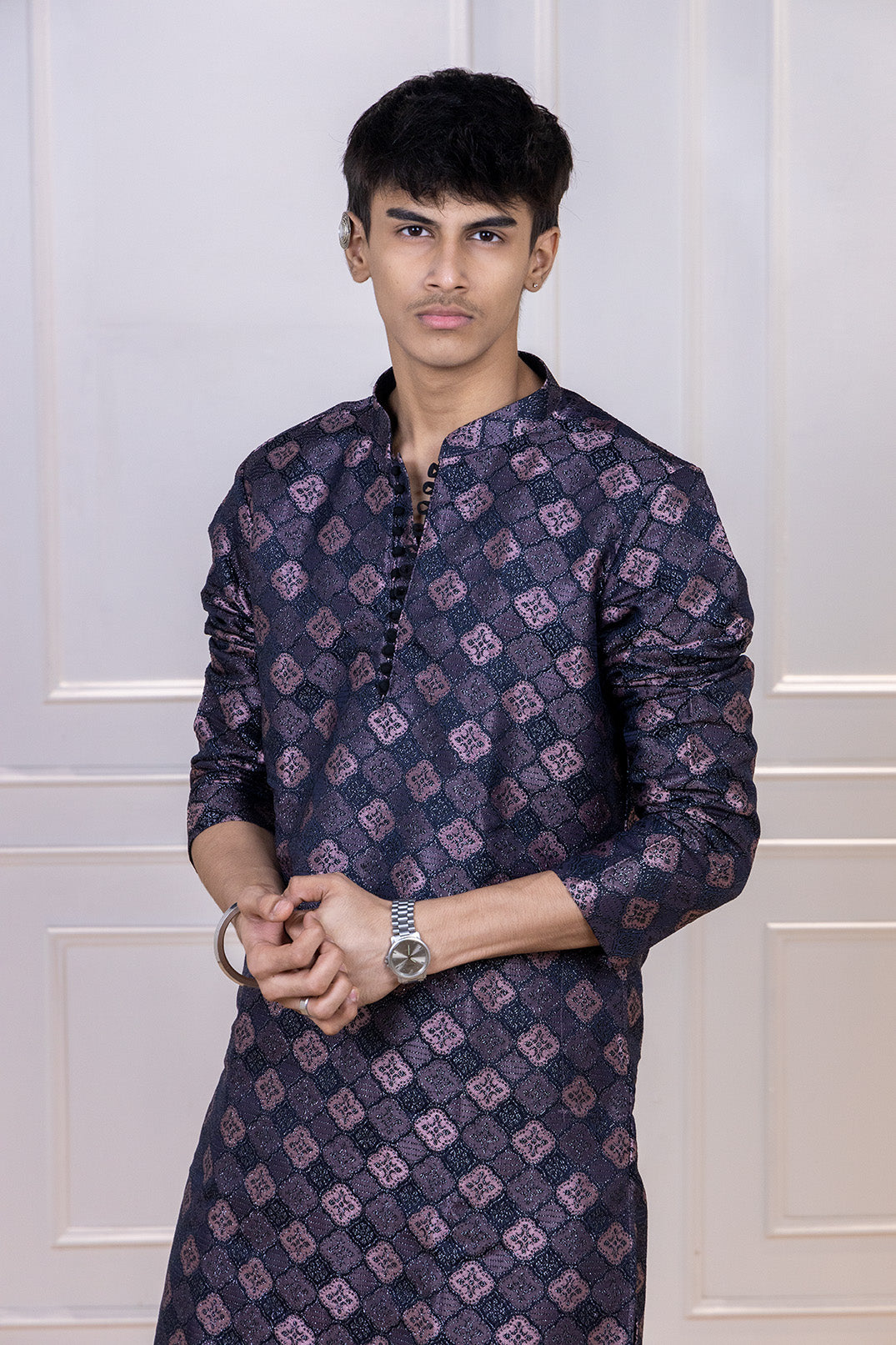 Men's black Jacquard kurta with geometric pattern | Designer ethnic wear kurta for festive occasions